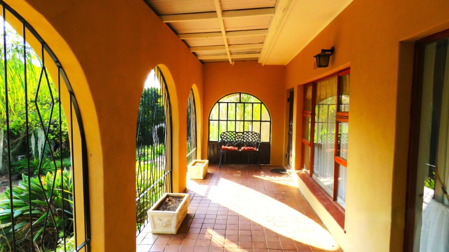 5 Bedroom Property for Sale in Uniondale Western Cape